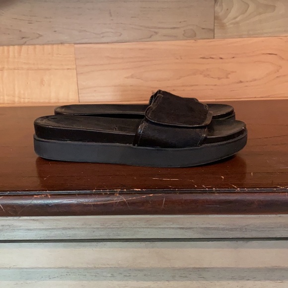 Zara pony hair slides - Picture 2 of 4